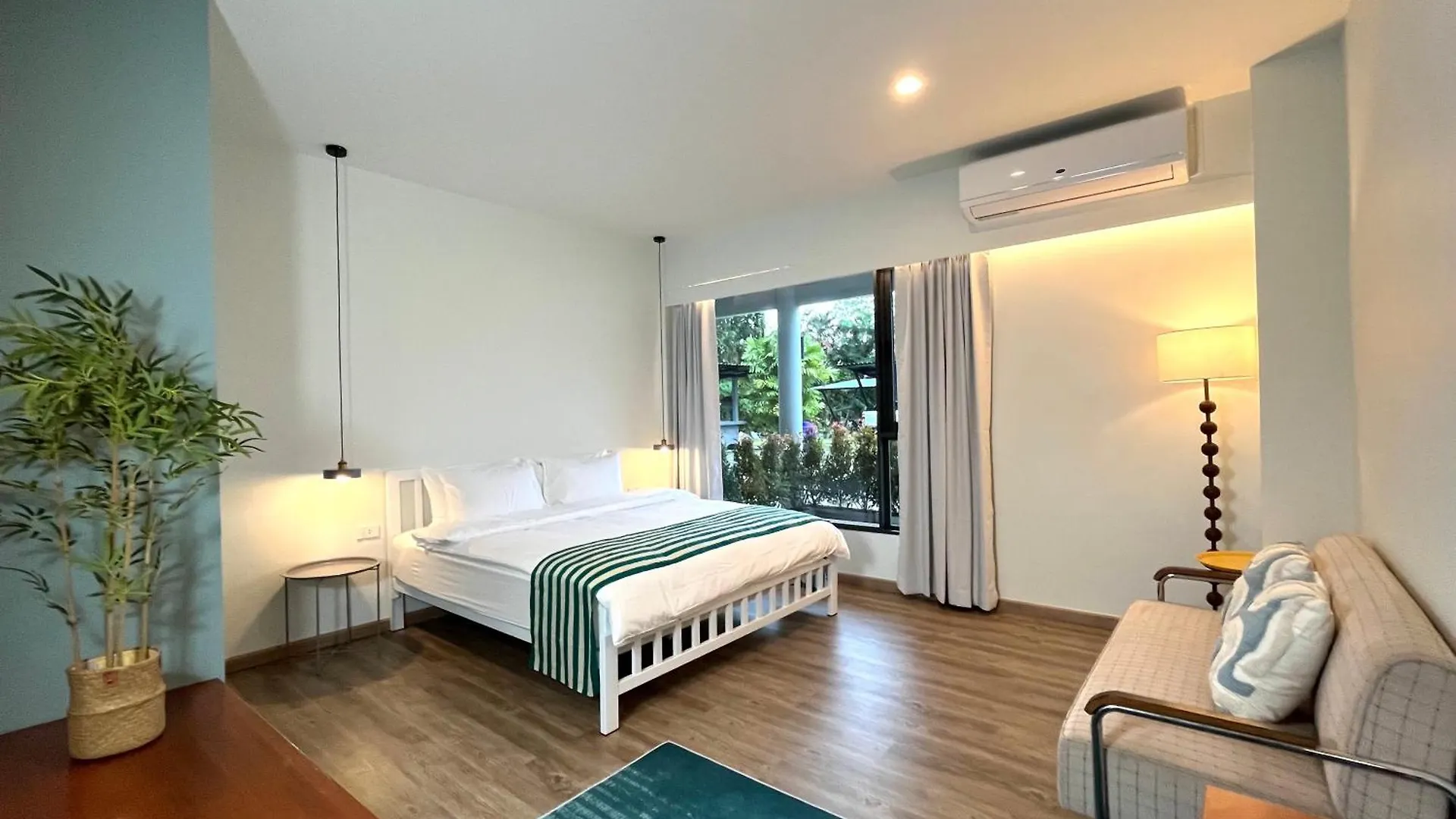 ** Bed & Breakfast Nautical Home & Seashell House B&B Khao Lak Thailand